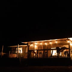 3 bedroom Cozy Cabin with Large Cedar Hot Tub