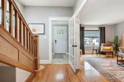 3-Bedroom Stay near Hospitals - Image 3