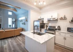 Cozy & Stylish One-Bedroom Apartment Near Downtown Moncton - Image 5