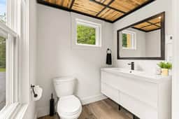 The Big City Stay | Sleeps 11 | Walkable Location - Image 5
