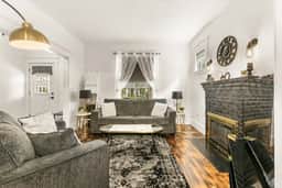 The Big City Stay | Sleeps 11 | Walkable Location - Image 4