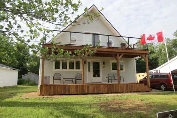 Get-A-Way Beach Chalet - Image 1