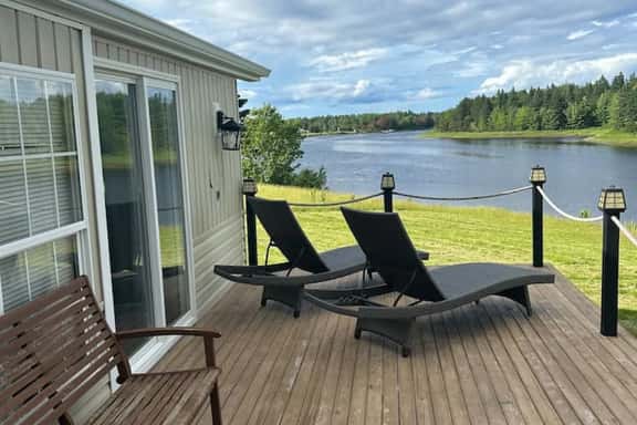 Private Waterfront Getaway - Image 1