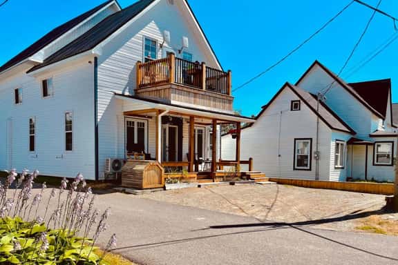 2 bedroom home, Sleeps 6 - Image 1