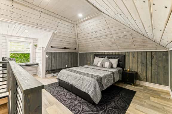 The Big City Stay | Sleeps 11 | Walkable Location - Image 1