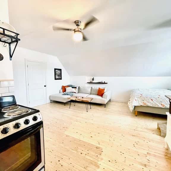 Fin's Studio Suite Apartment, Alma, Fundy Park - Image 1