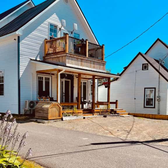 2 bedroom home, Sleeps 6 - Image 1