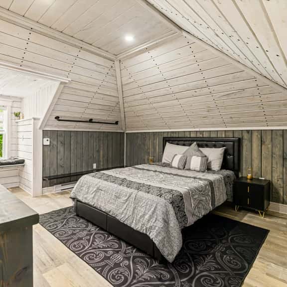 The Big City Stay | Sleeps 11 | Walkable Location - Image 1