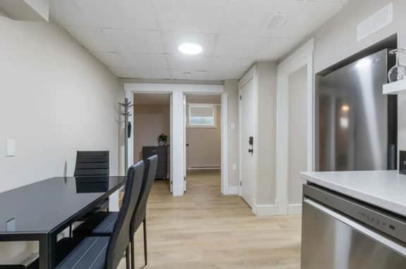 Cozy 2-Bedroom Basement Apartment Near Hospitals - Image 5