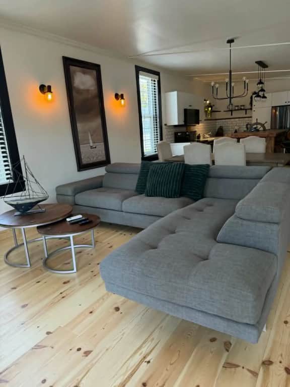 2 bedroom home, Sleeps 6 - Image 5